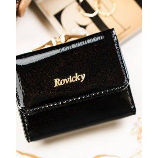 Czarny, mały portfel damski ze skóry naturalnej zamykany na bigiel i zatrzask - Rovicky