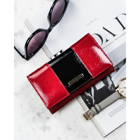 Elegancki, czerwony portfel damski ze skóry naturalnej zamykany na bigiel i zatrzask - 4U Cavaldi