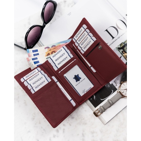 Elegancki, czerwony portfel damski ze skóry naturalnej zamykany na bigiel i zatrzask - 4U Cavaldi