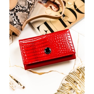 Portfel damski ze skóry naturalnej w czerwonym kolorze zamykany na zatrzask i bigiel - Peterson