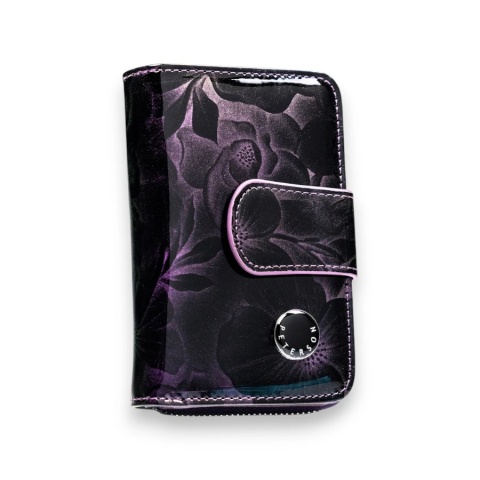 Fioletowy, pionowy portfel damski ze skóry naturalnej i ekologicznej, zamykany suwakiem i zatrzaskiem - Peterson